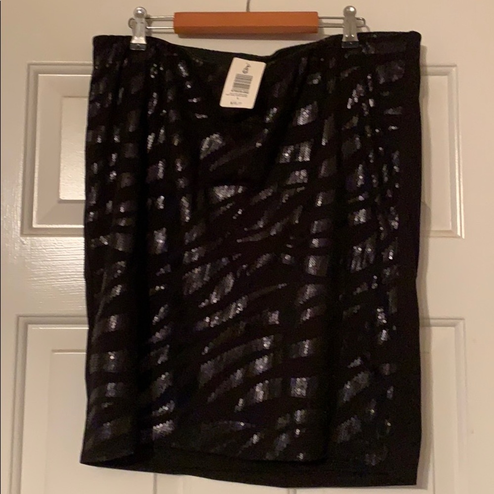 Black skirt